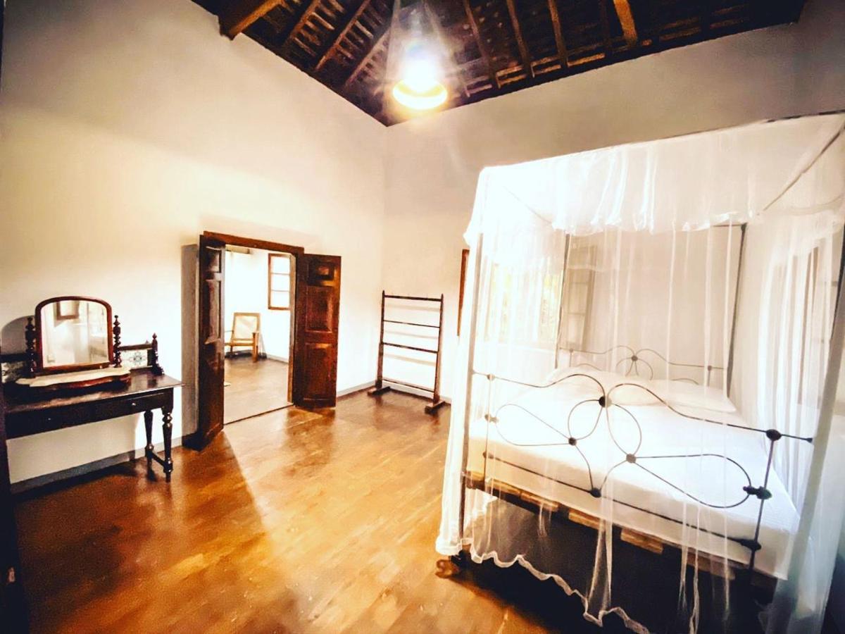 Gileemale Walawwa & Estate Hotel รัตนปุระ ภายนอก รูปภาพ